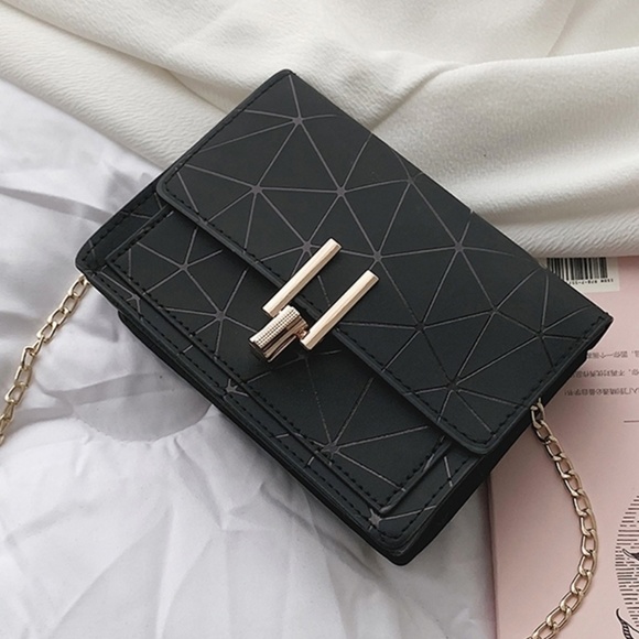 🌿Geometric Shoulder Bag🌿LAST ONE - Picture 4 of 5